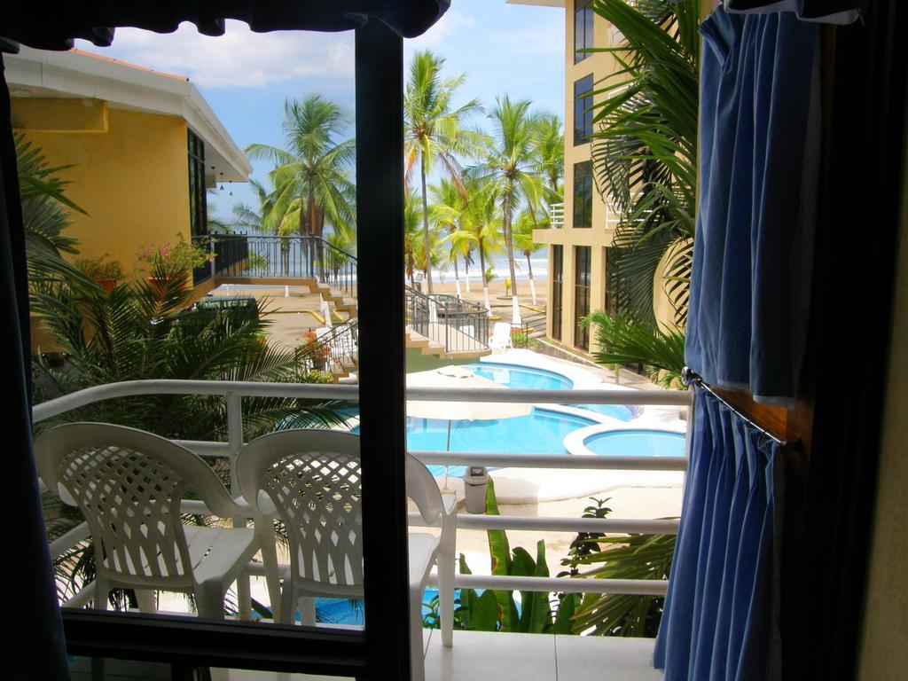 Balcon Del Mar Beach Front Hotel Jaco Room photo